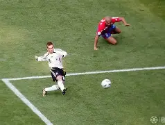 半岛体育-芬兰足球队凭借进球优势晋级欧洲杯的球员